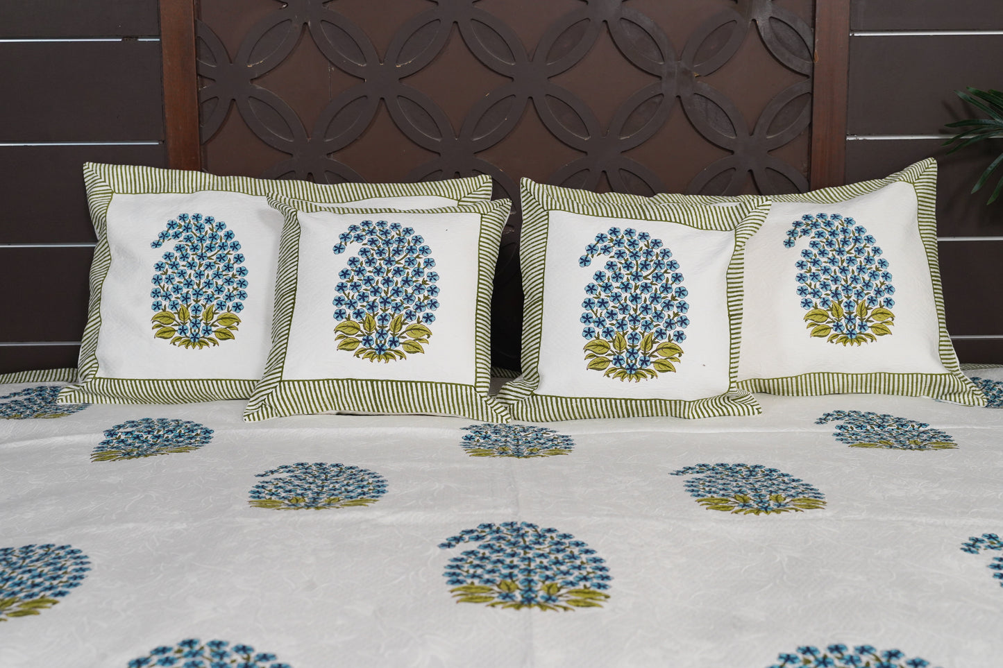 Periyar Cotton Bedspread - Paisley Boota