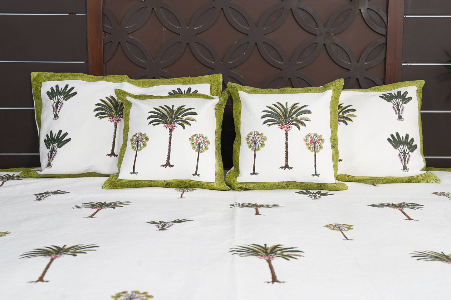Periyar Cotton Bedspread - Palm Forest