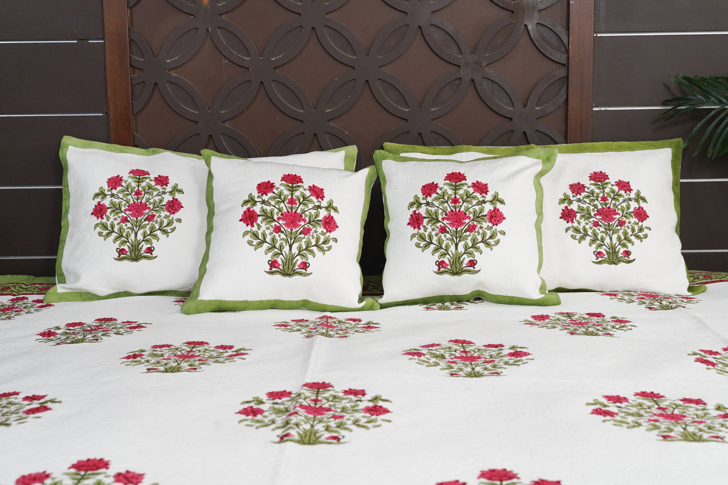 Periyar Cotton Bedspread - Fiddle Fig Boota