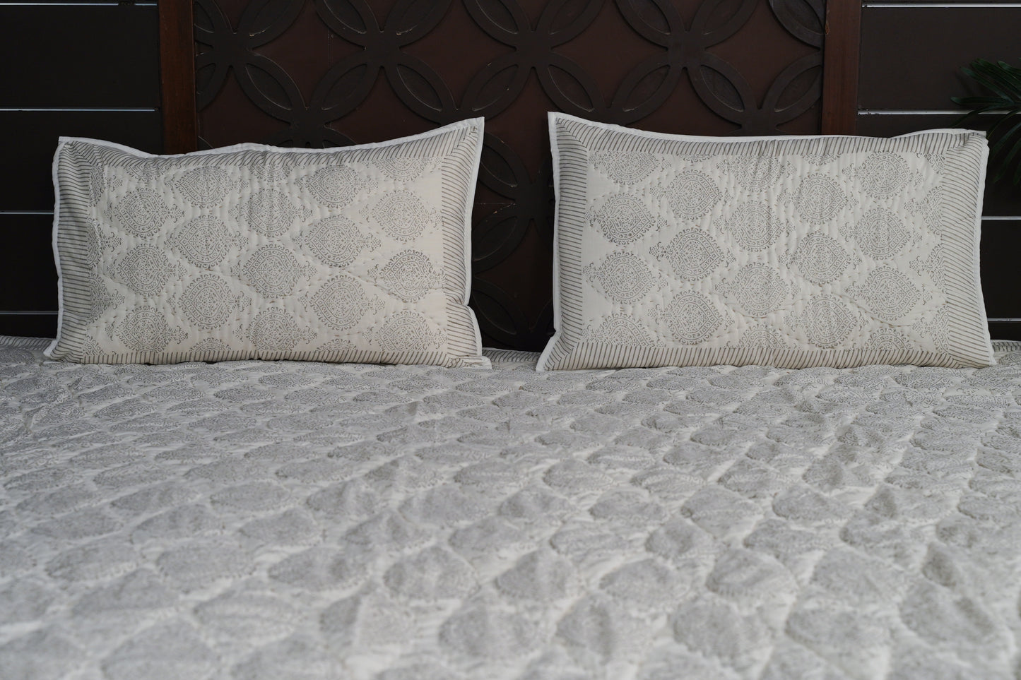 Amber Mughal Block Print Razai - Gray
