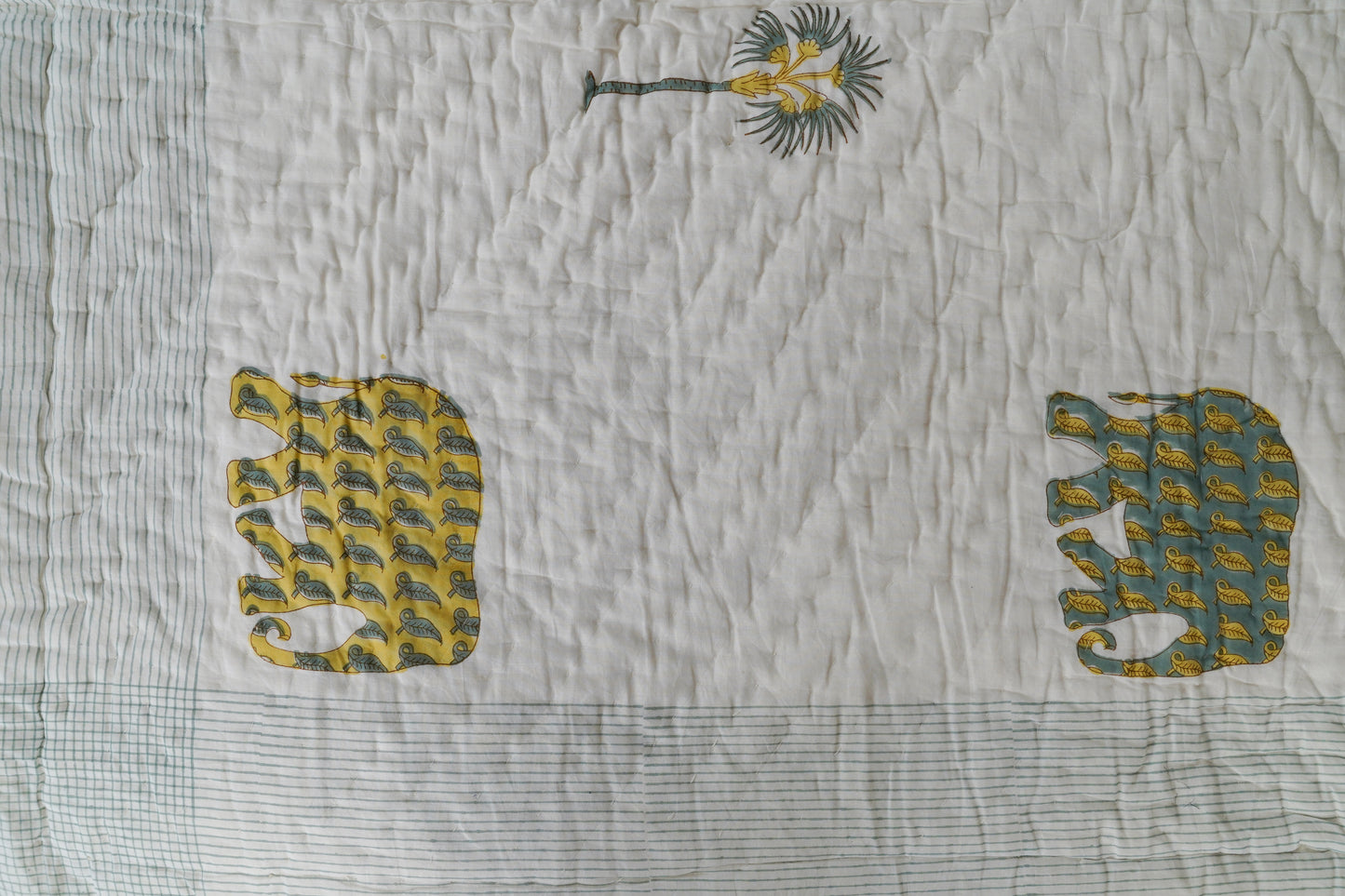 Haathi Palm Block Print Cotton Razai