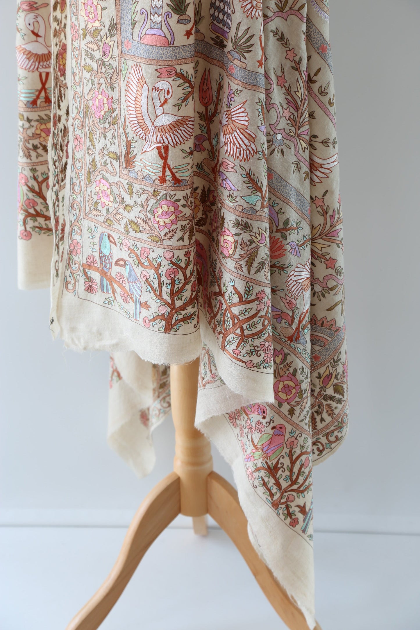 Meadow of Primitive Ivory Hand Embroidered Pashmina Shawl 'A walk in the Nature'