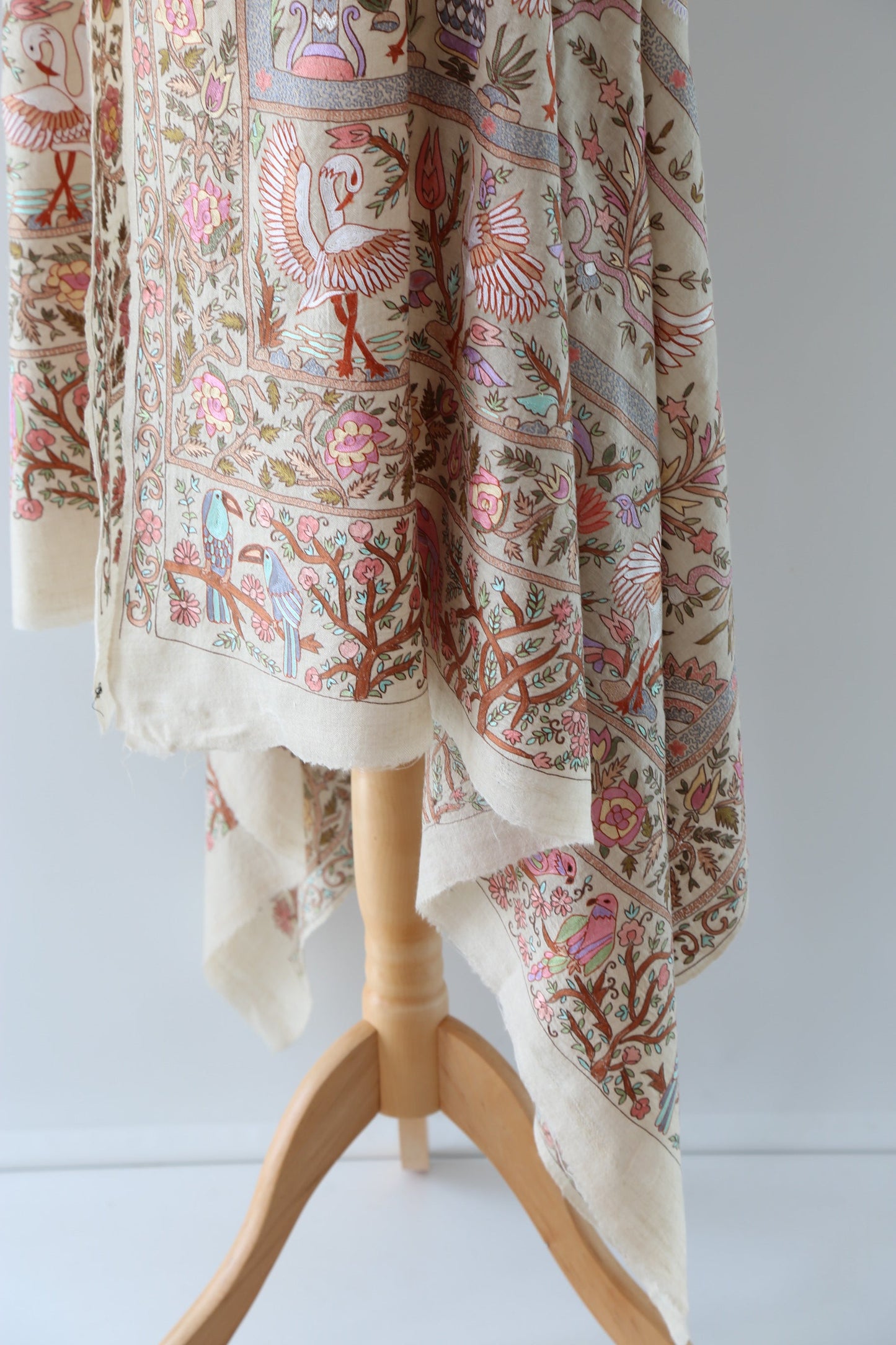 Meadow of Primitive Ivory Hand Embroidered Pashmina Shawl 'A walk in the Nature'