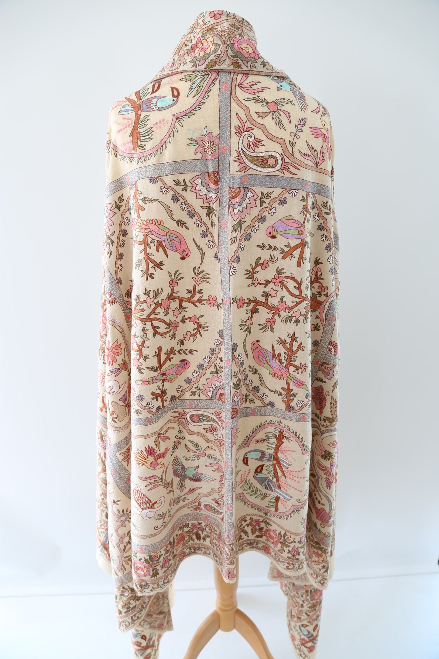 Meadow of Primitive Ivory Hand Embroidered Pashmina Shawl 'A walk in the Nature'