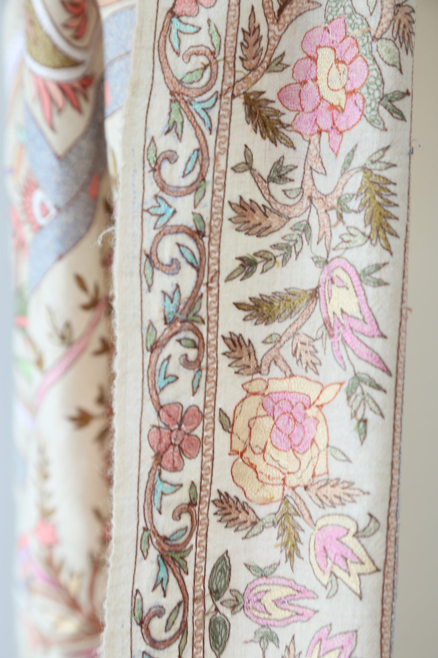 Meadow of Primitive Ivory Hand Embroidered Pashmina Shawl 'A walk in the Nature'