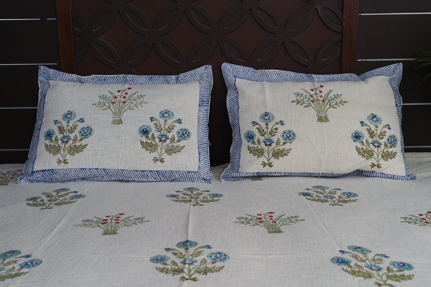 Banfool Rosa Slub Cotton Comforter - 2 Pillow Covers