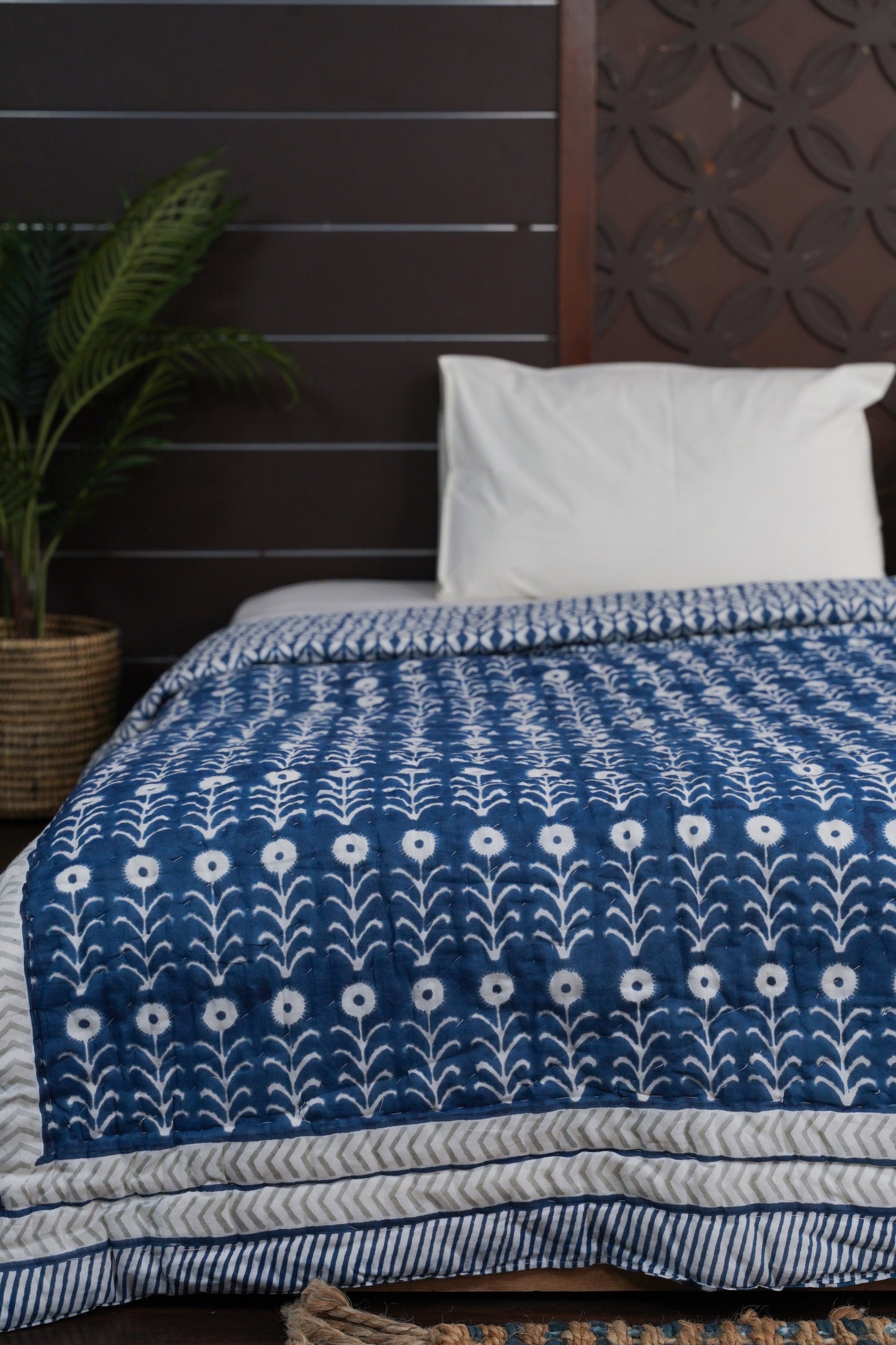 Neela Bagh Block Print Cotton Razai