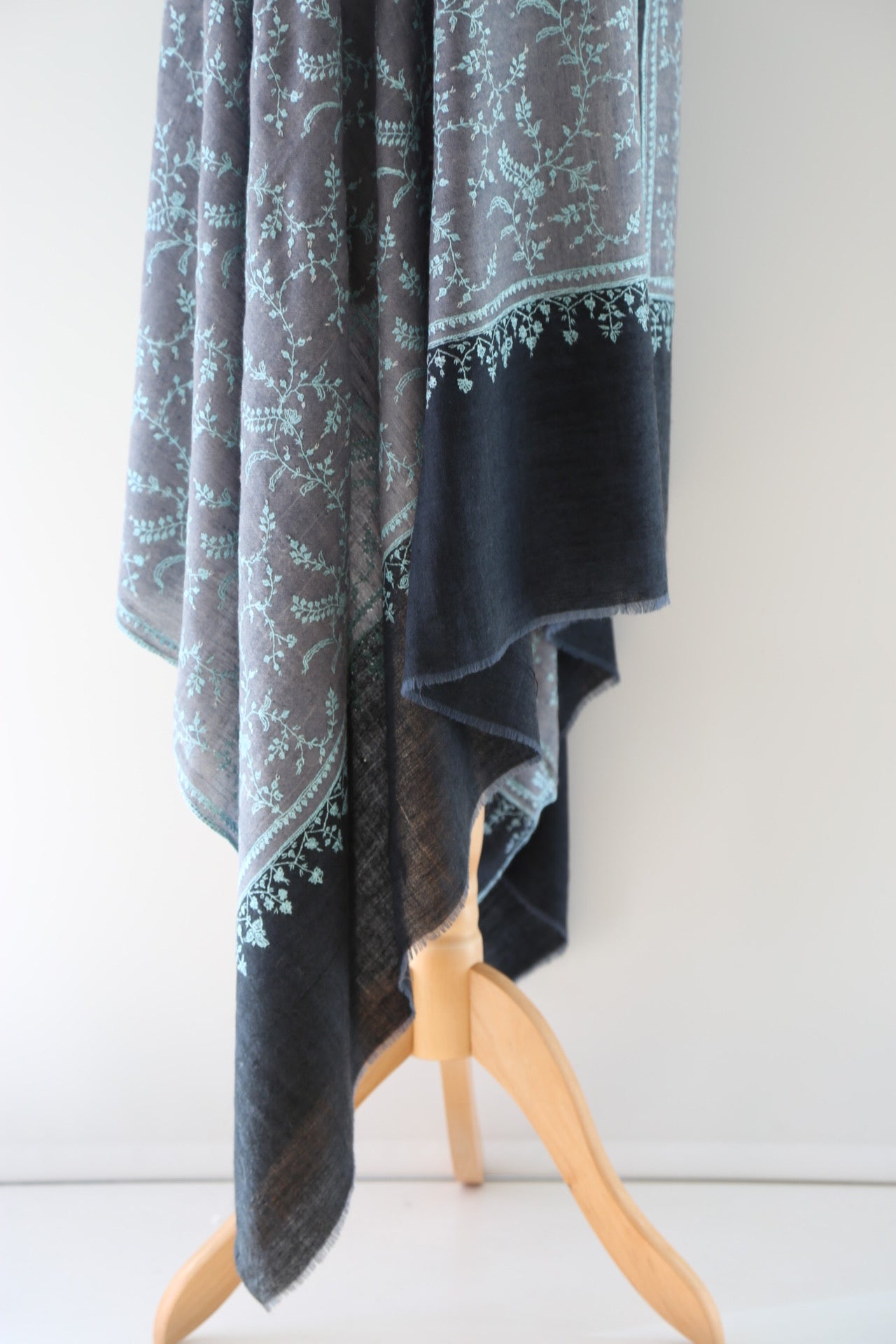 Sozni two-tone Jaal Hand Embroidered Pashmina