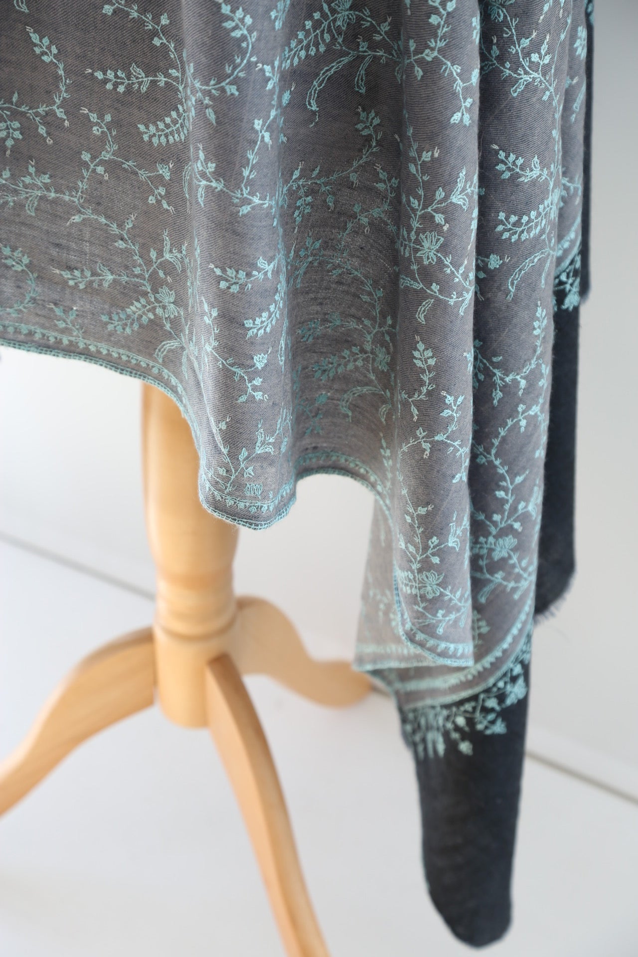 Sozni two-tone Jaal Hand Embroidered Pashmina