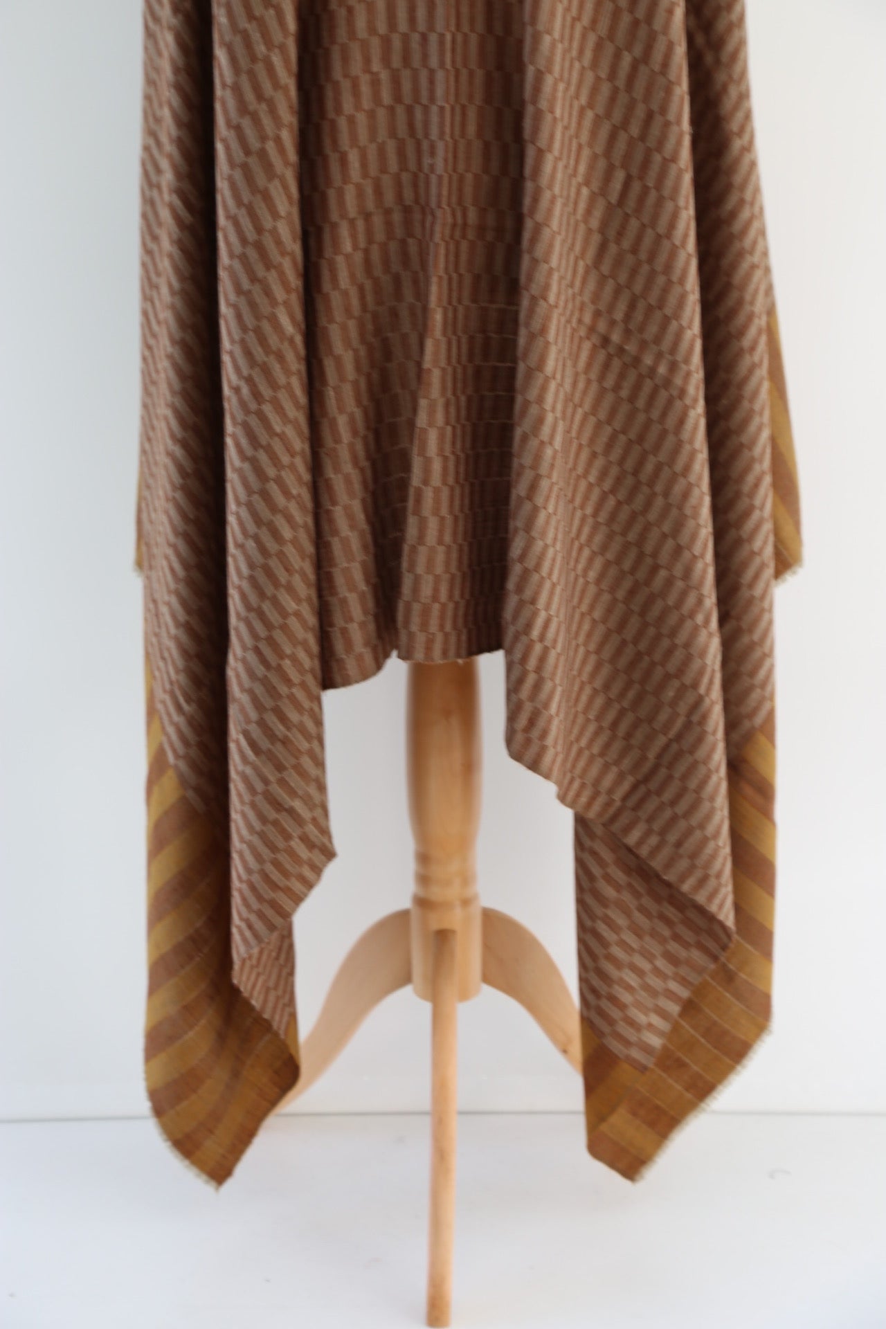 Chakor Patterned Check Pashmina Shawl Brown